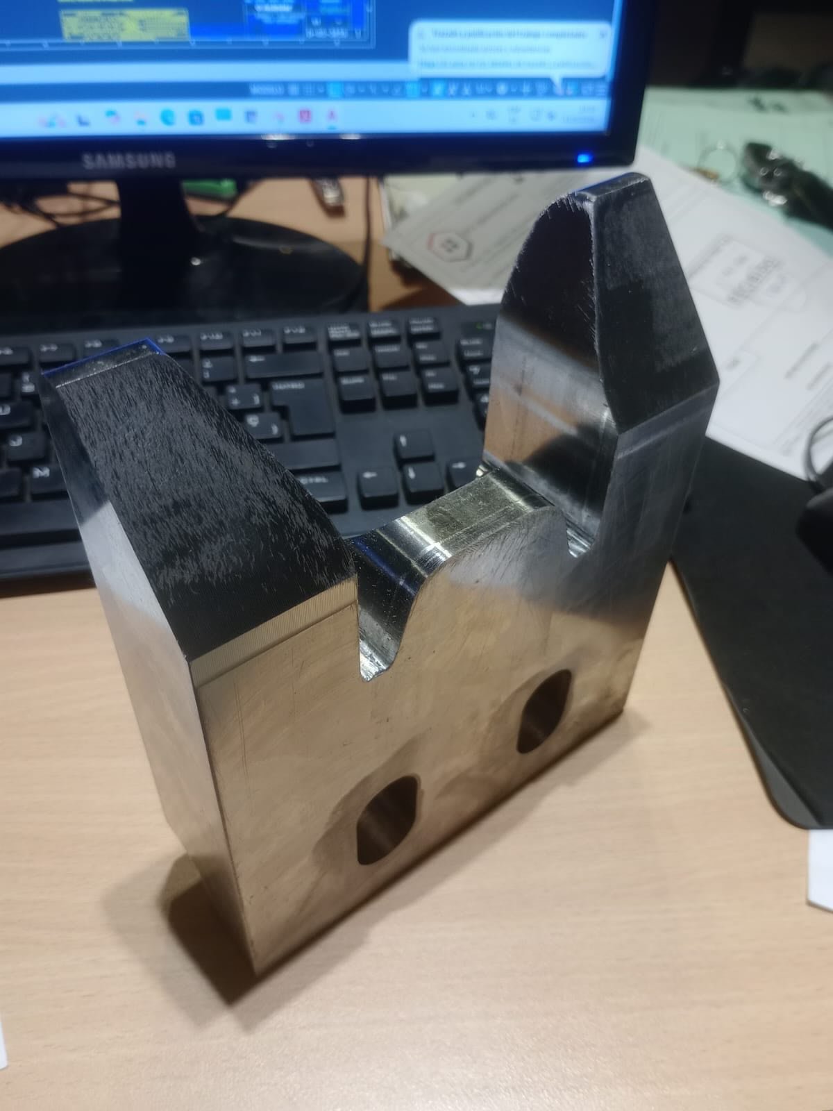 Fotografía del proyecto Cuchillas en material H13 realizado por DYV Servicios SRL