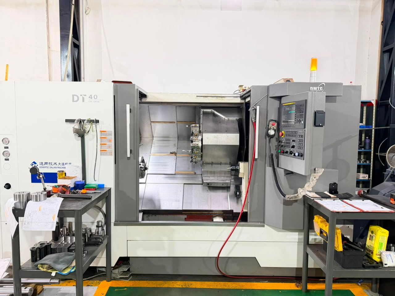 Torno CNC DMTG DT 40 de DYV Servicios SRL